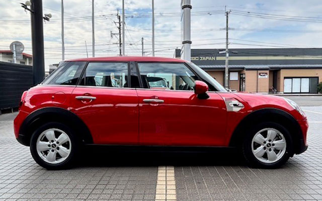 MINI 5DOOR ONE（F55）