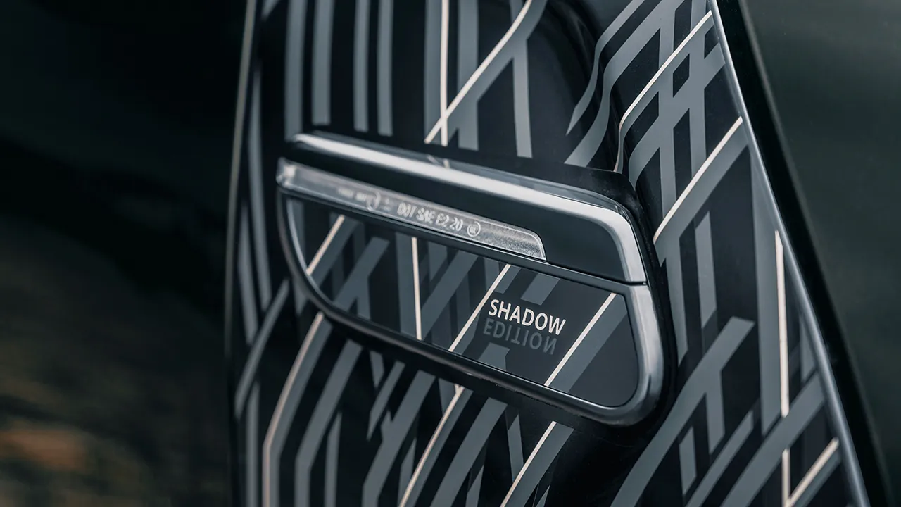 MINI SHADOW EDITION.