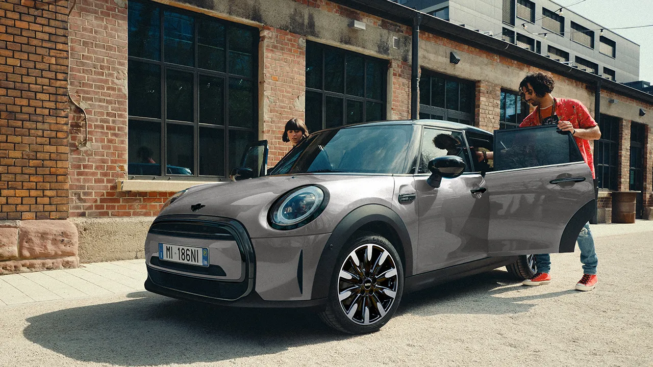MINI CAMDEN EDITION.